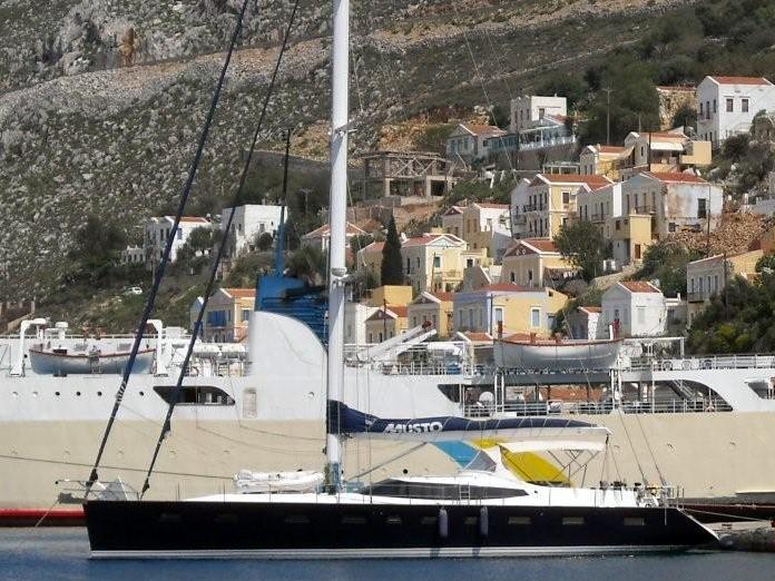 MUSTO - Yacht