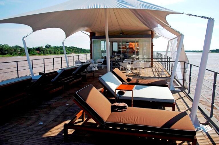 MV AQUA Deck 2