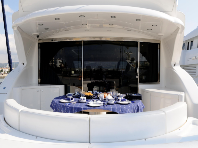 Aft Alfresco Dining