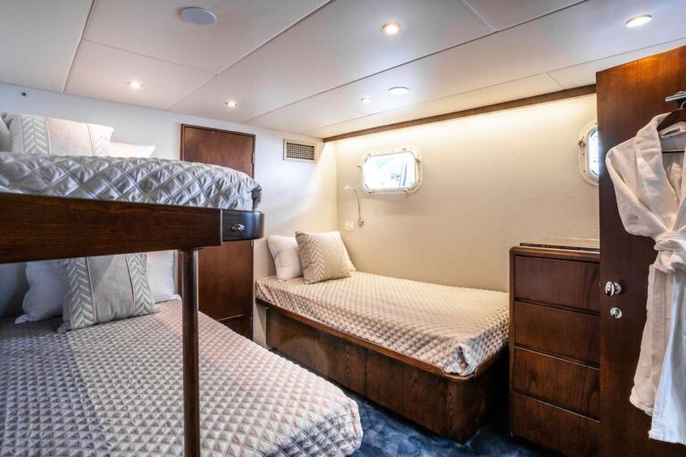 Triple Cabin