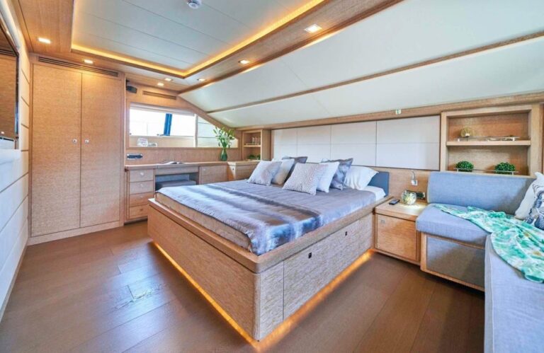 Master Stateroom 01