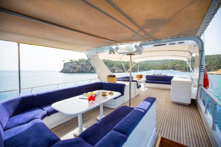 MY ACE SIX - Sundeck dining
