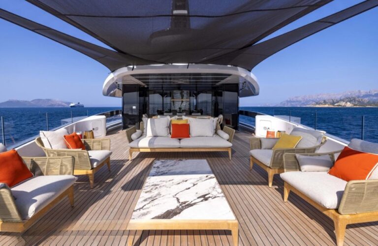 Exterior Relaxation Area