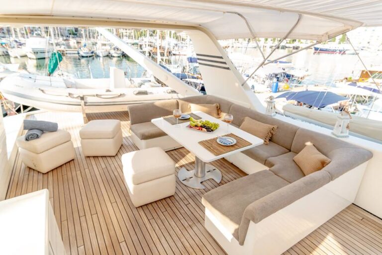 Flybridge