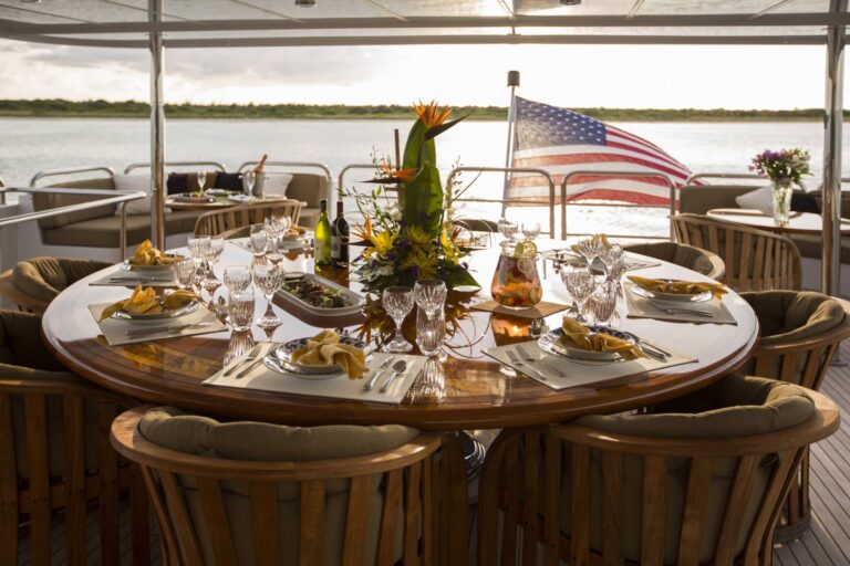 Alfresco Dining