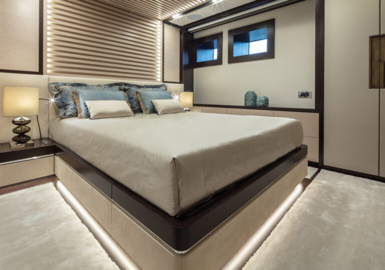 Double Cabin