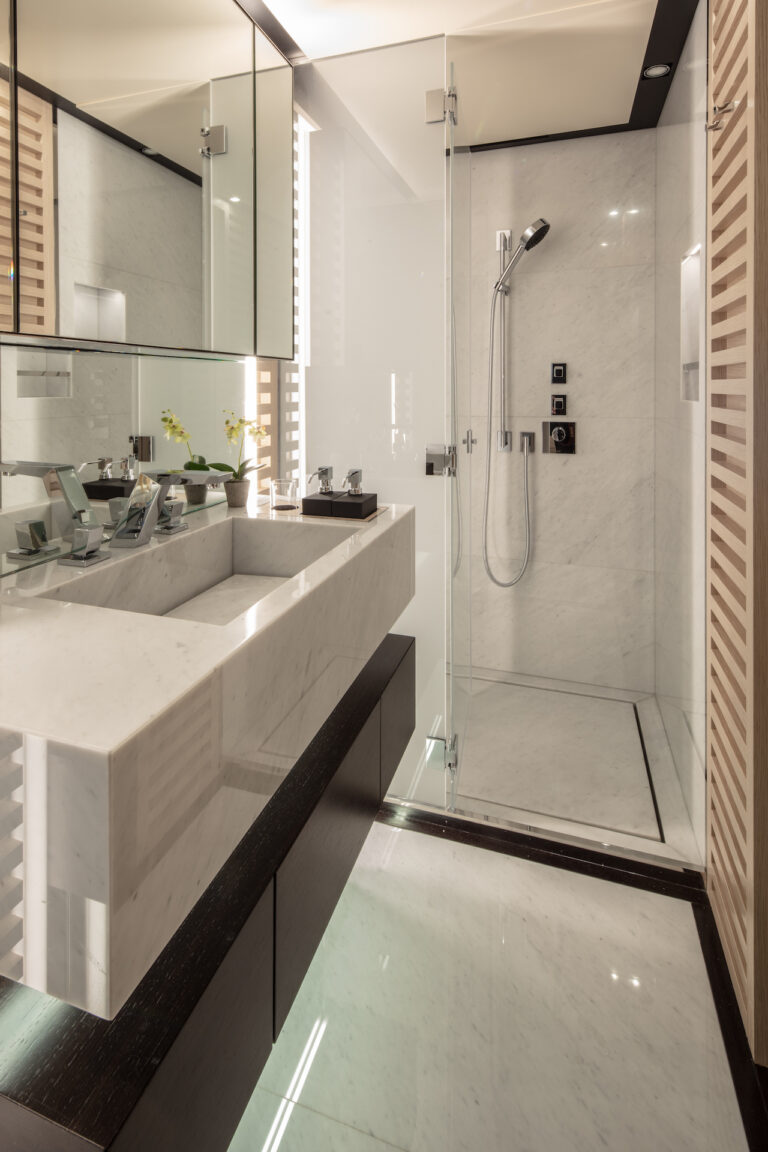 Ensuite