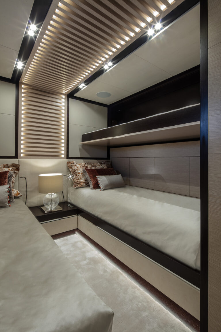 Twin Cabin 2