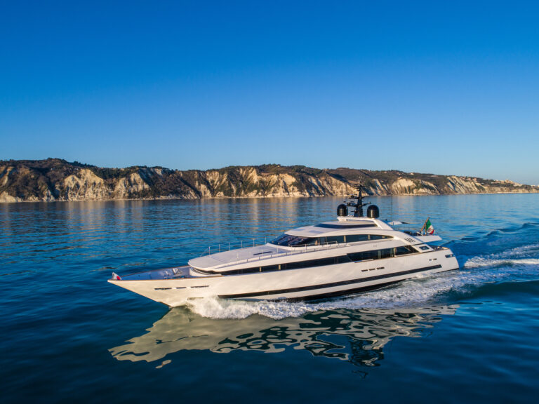 Isa Yachts