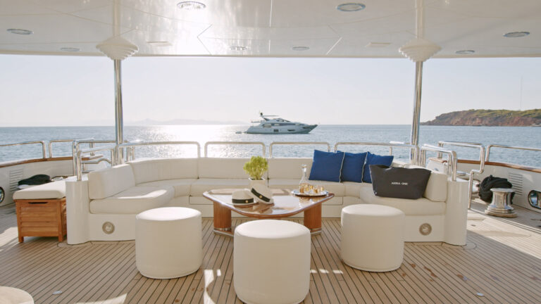 Main deck aft