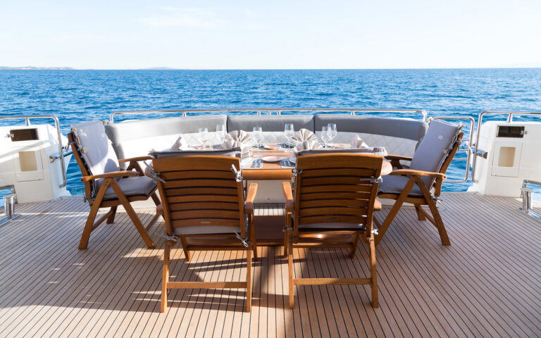 Alfresco Dining
