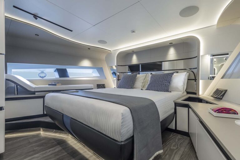 Double Cabin