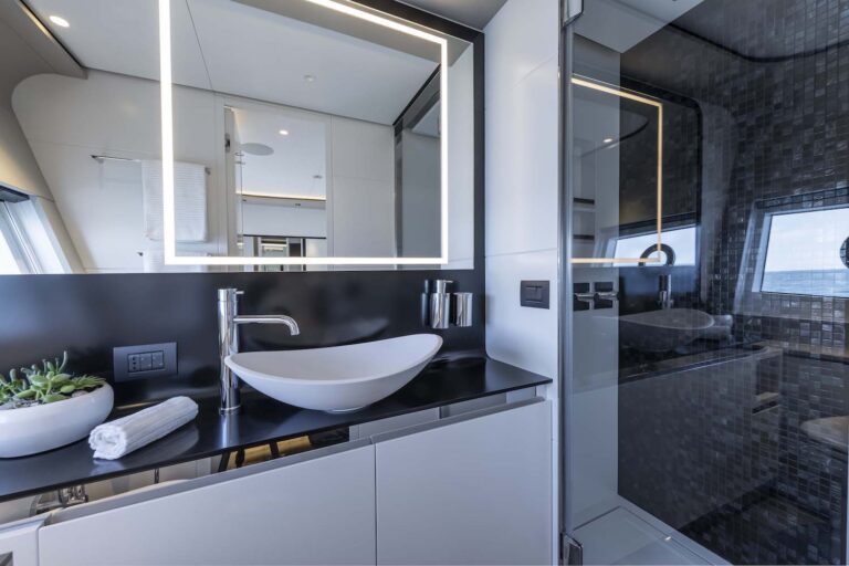 Double Guest Cabin Ensuite