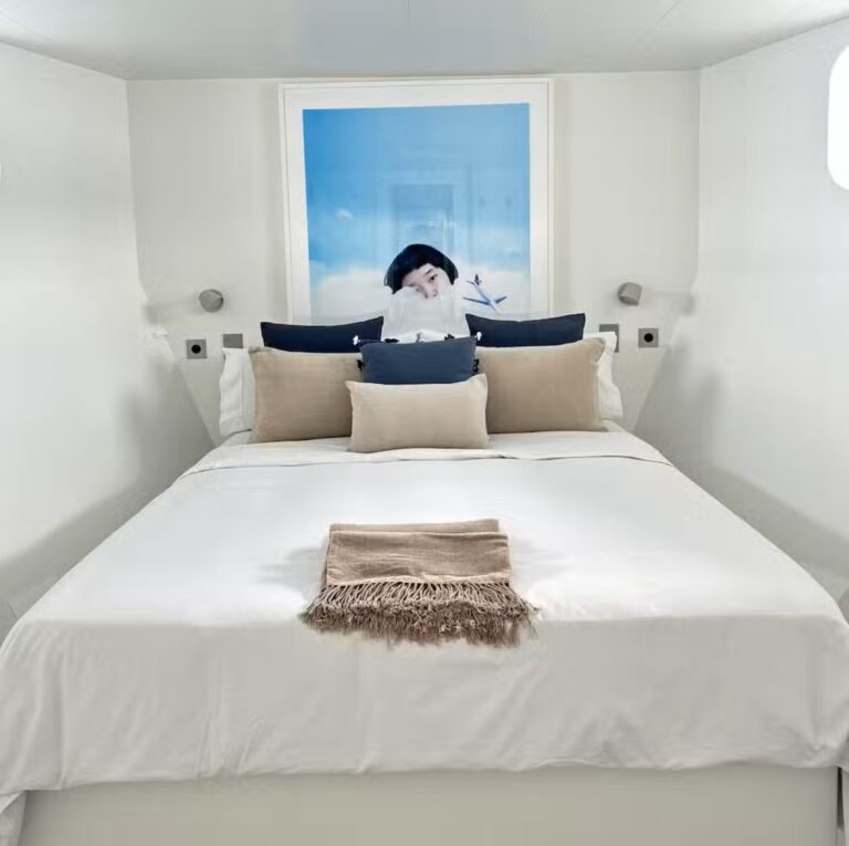 Master Stateroom 01