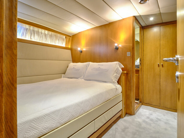 Double Cabin