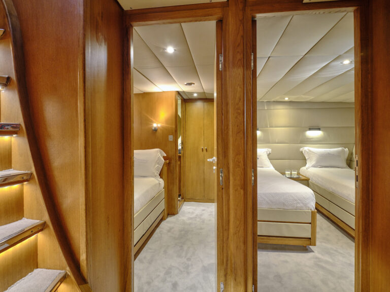Twin Cabin