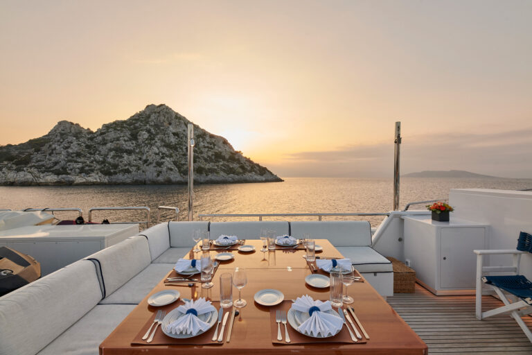 Al Fresco Dining Set Up