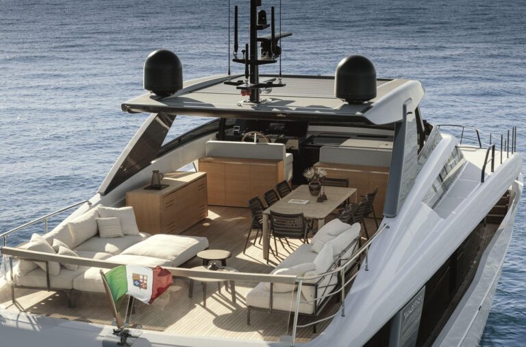 Flybridge
