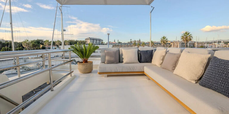 Sun Deck Seating