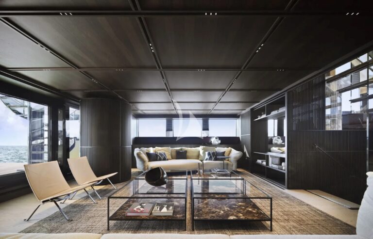 Salon Area