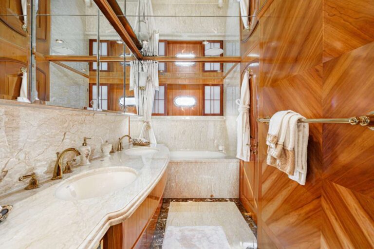 Master Ensuite