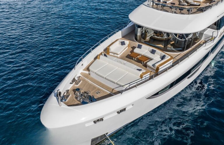 Foredeck Relaxation Area
