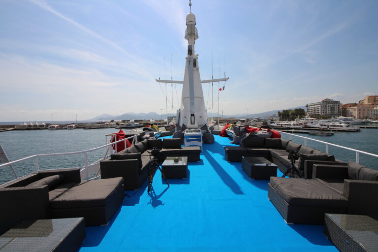 MY ALTER EGO - Sundeck view