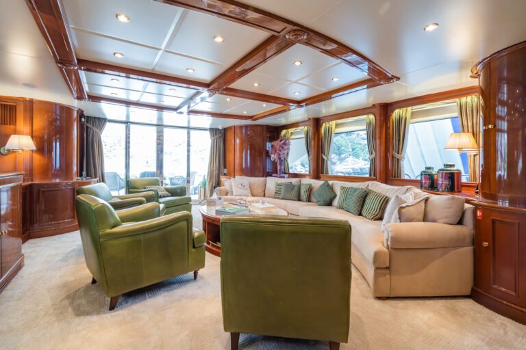 Main Salon Lounge