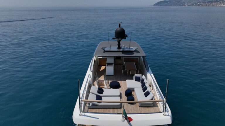Flybridge
