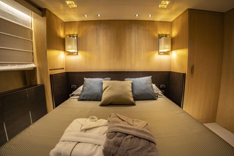 Double Cabin