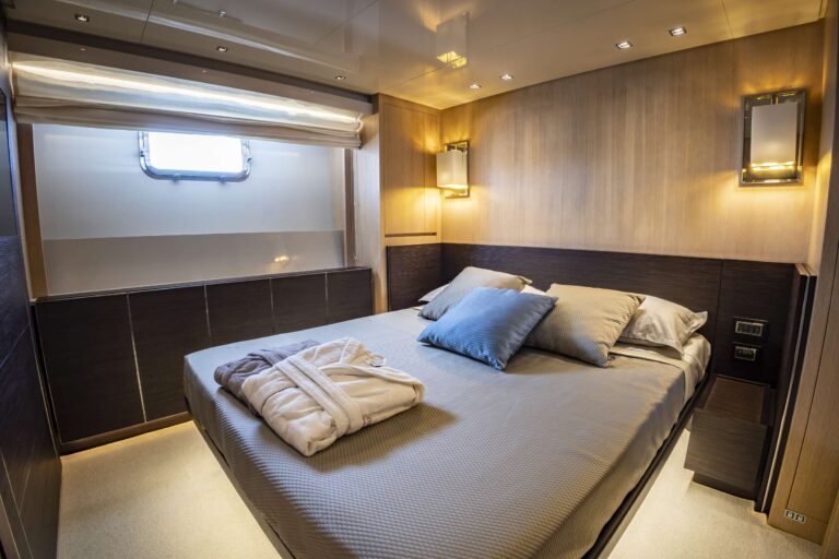 Double Cabin