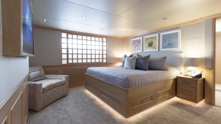 Double Cabin