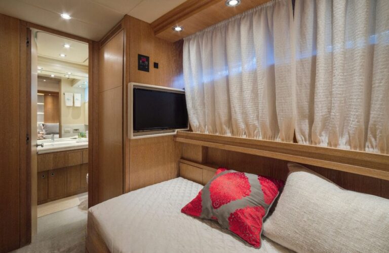 Cabin With Double Bed