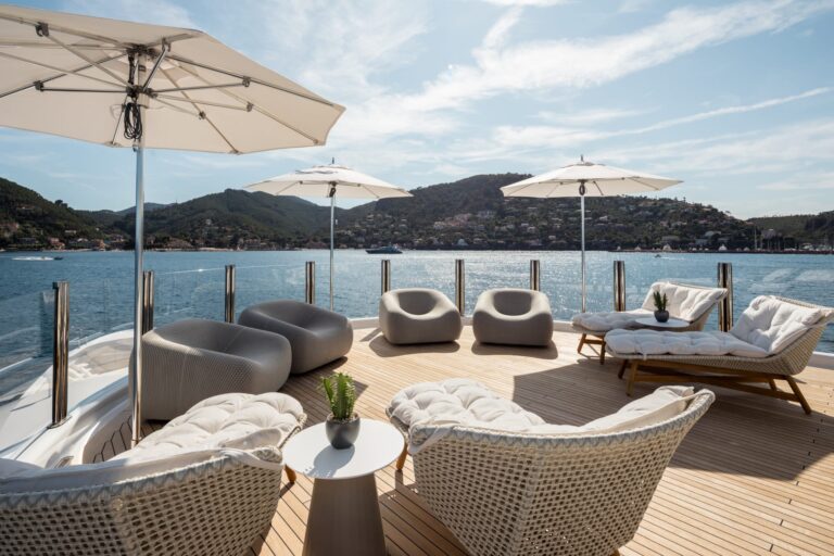 Sundeck Seating - Photo Credit Amels