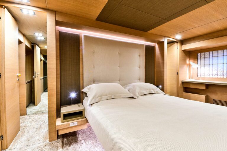Double Cabin