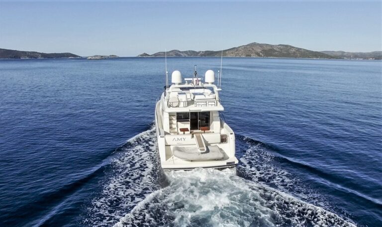 Aft View Running
