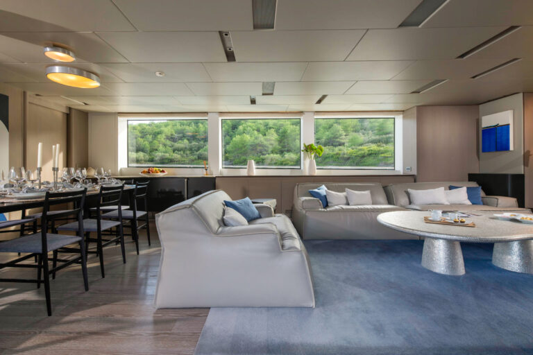 Saloon Seating