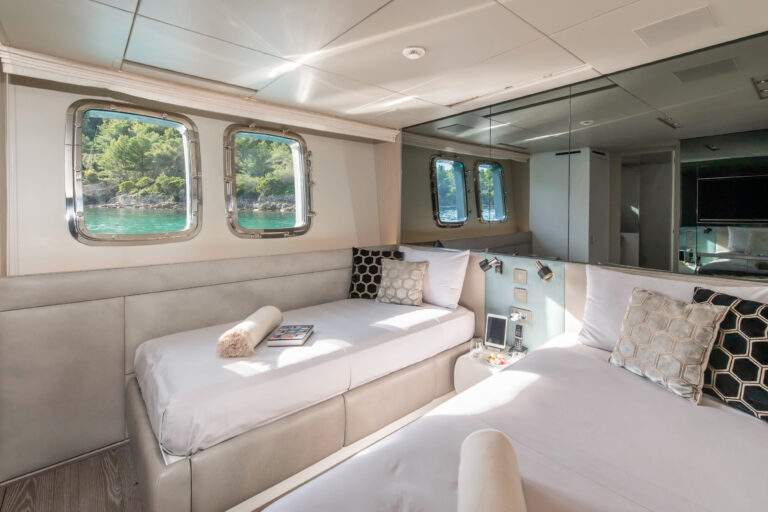 Twin Cabin