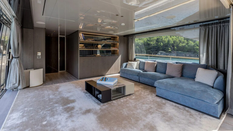 Upper Deck Salon