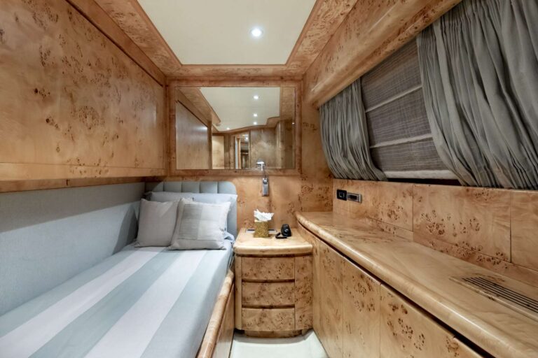 Twin Cabin
