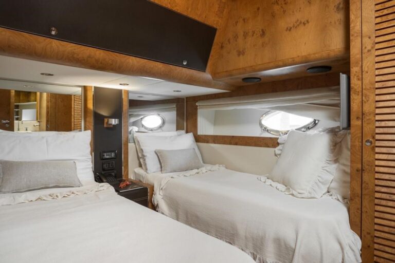 Twin Suite