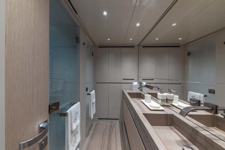 Masters ensuite