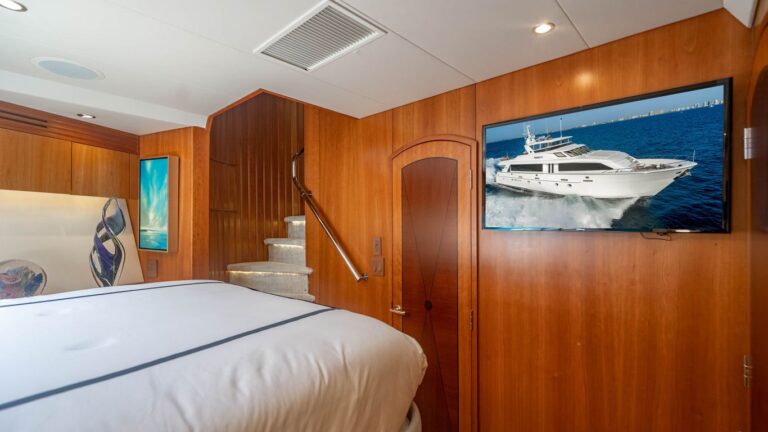 Double Cabin