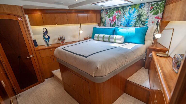 Double Cabin