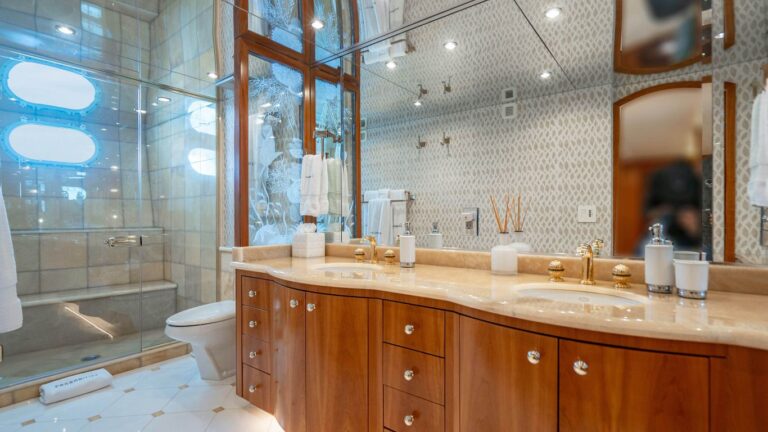 Master Ensuite