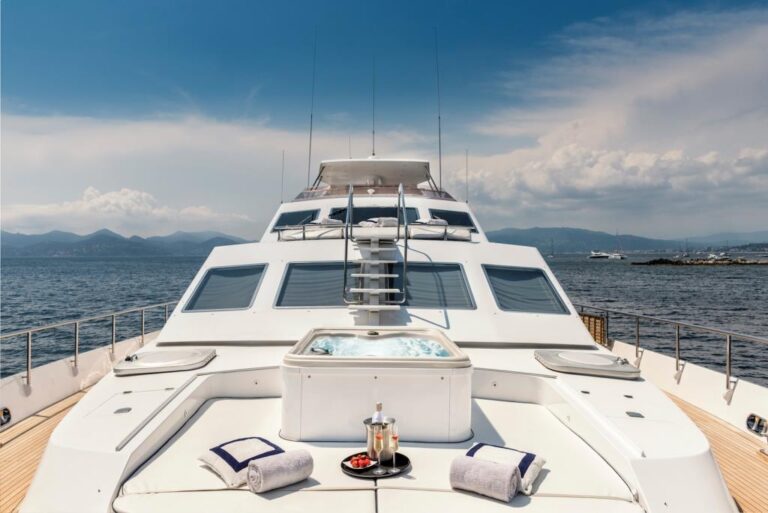 MY ANTISAN - Foredeck