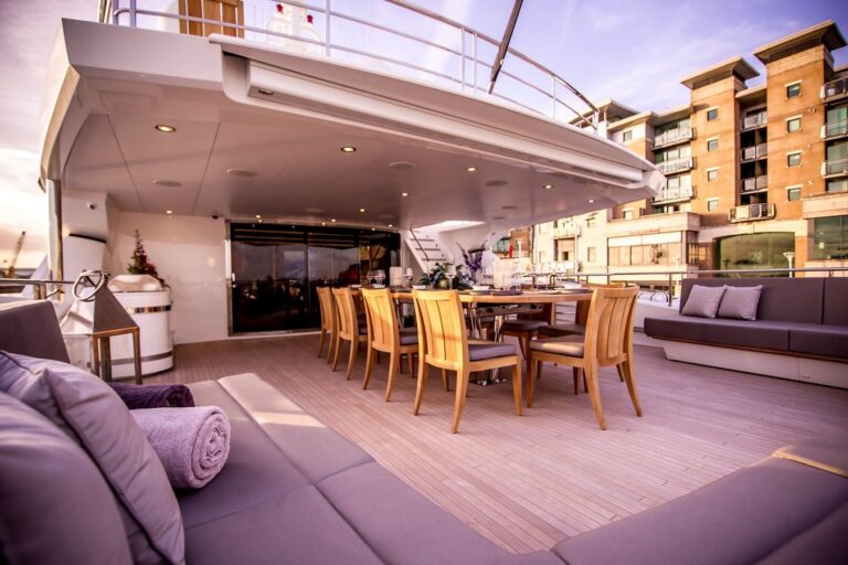 Alfresco Dining