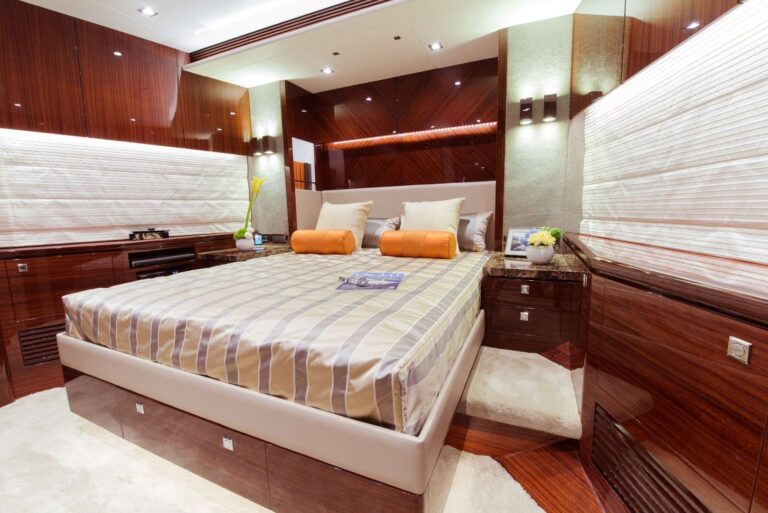 Double Cabin