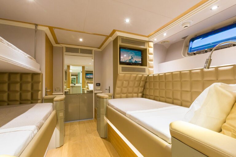 Twin Cabin