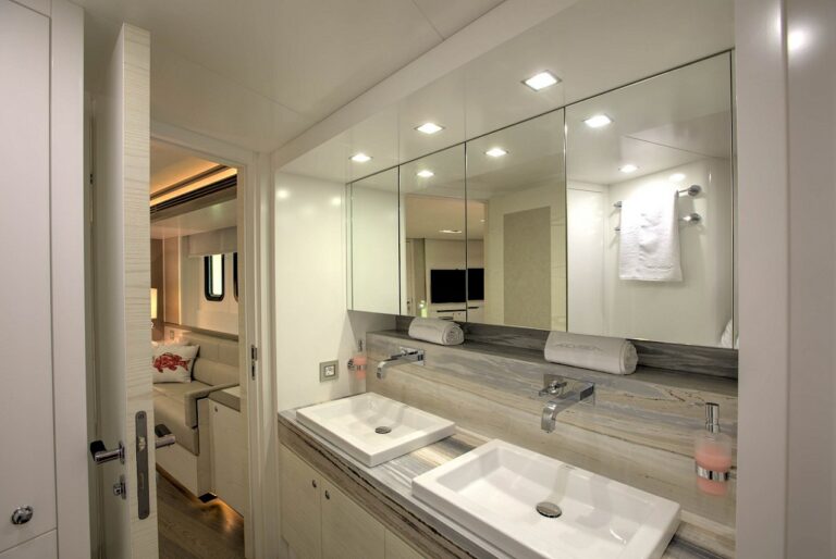Owner Ensuite Bathroom